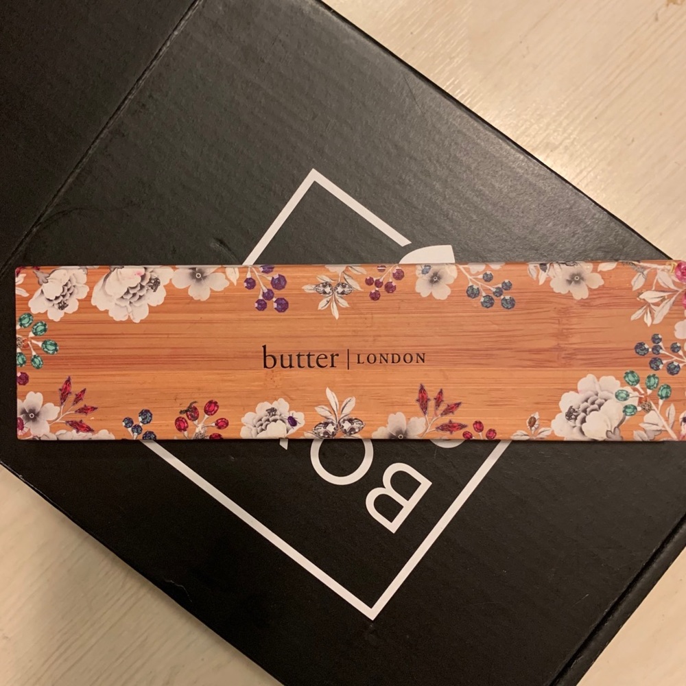 NWT butter London natural goddess palette - Picture 2 of 4